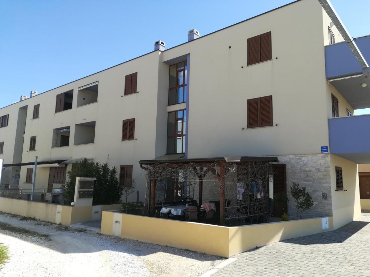 Apartment Rossella Nin Bagian luar foto