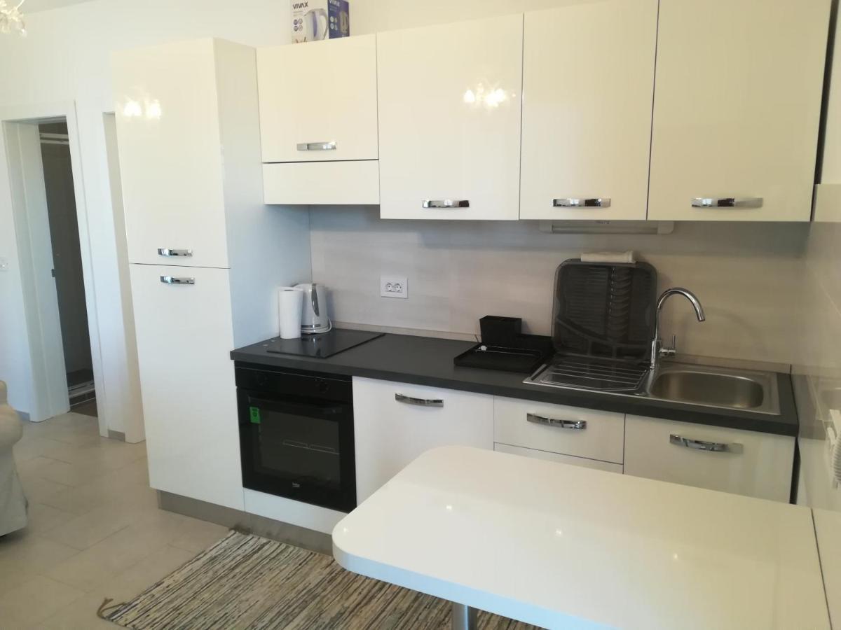 Apartment Rossella Nin Bagian luar foto